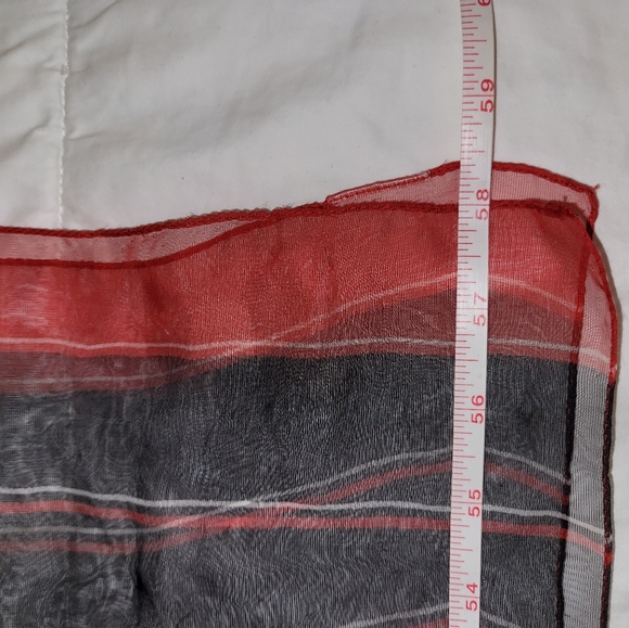 Delicate Scarf - Picture 5 of 5